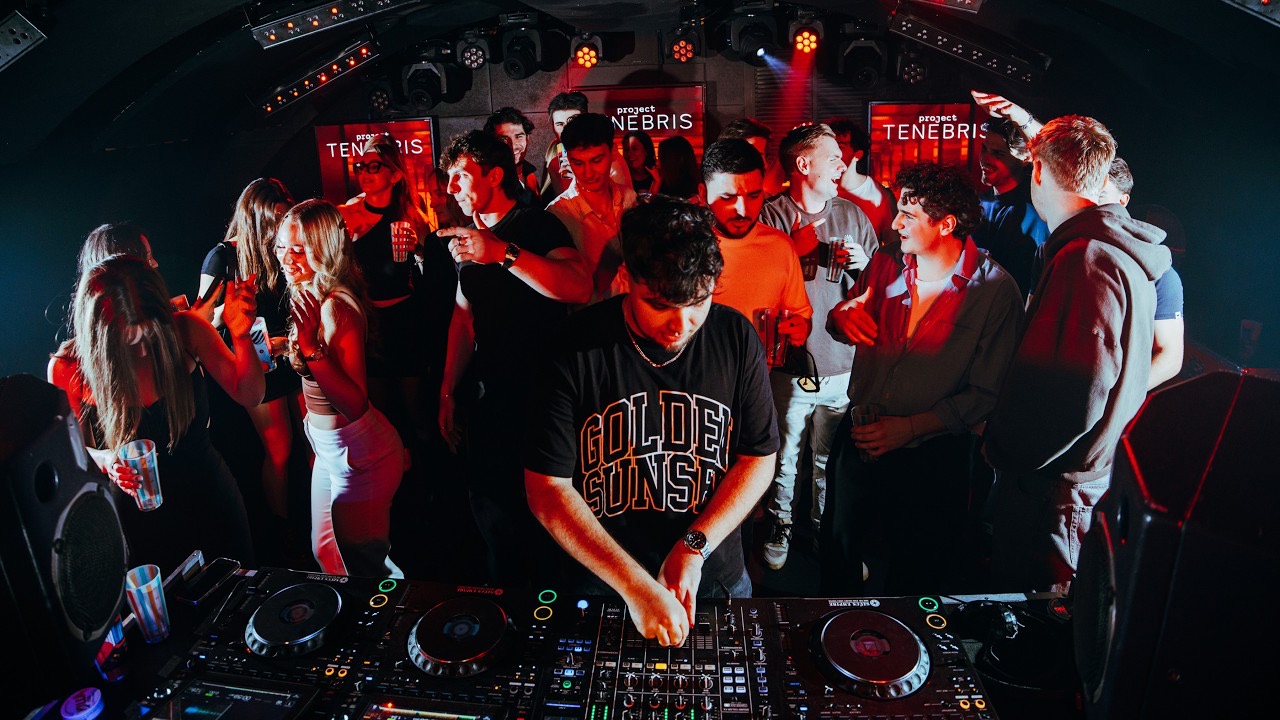 Marsimo a pult mögött, élő közönség előtt — LIVE SET felvétel